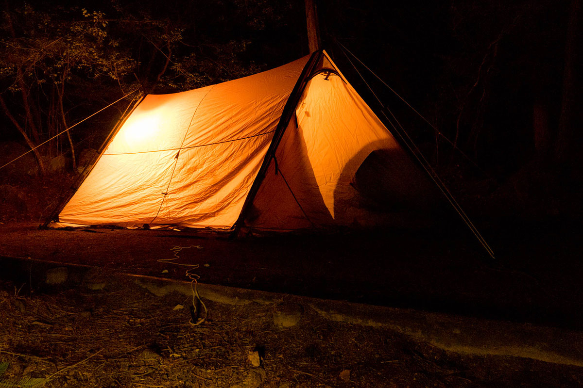深夜の三倉岳キャンプ場