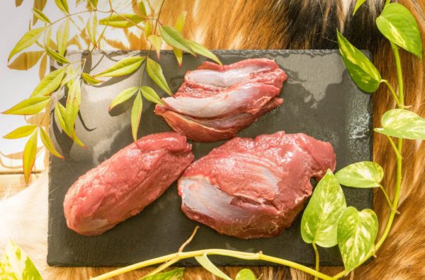 鹿のモモ肉