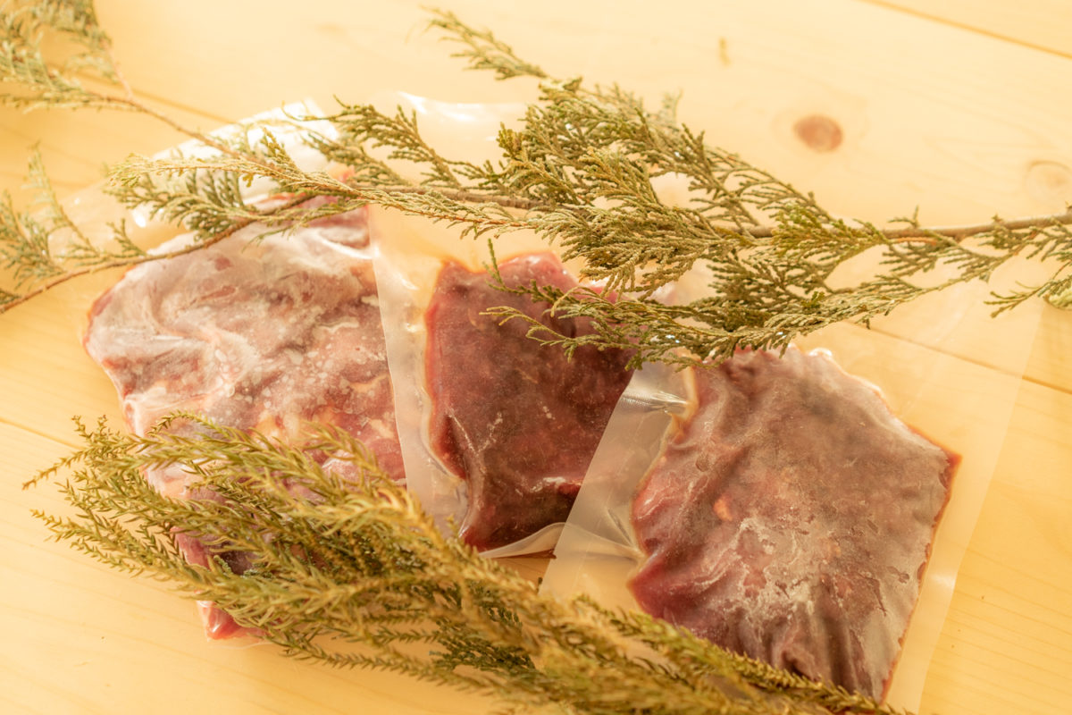 ペット用の鹿肉・猪肉